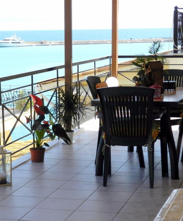 Port View Apartment Zákynthos by Eksteriør bilde